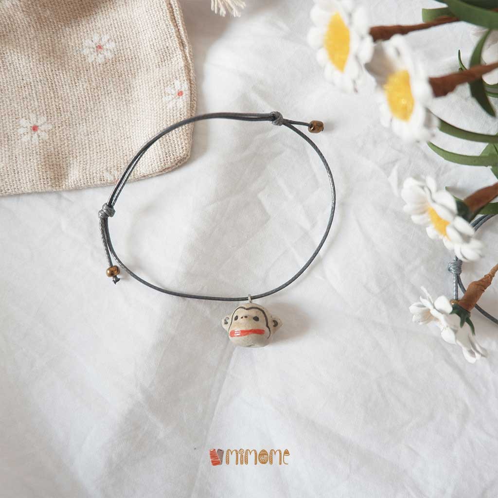 Vòng gốm mặt khỉ