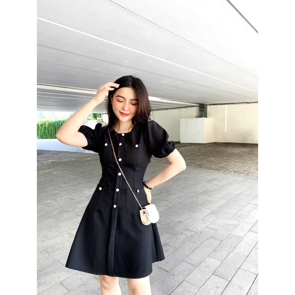 Đầm chữ A tay chuông màu đen Oxy Design