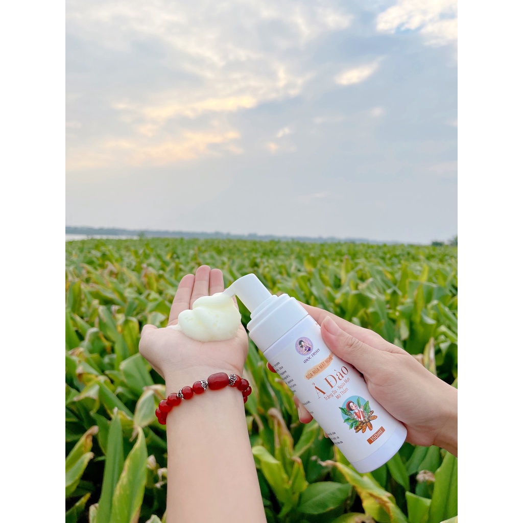 Sửa rửa mặt nghệ Ả Đào - Mộc Nhan Natural | BigBuy360 - bigbuy360.vn