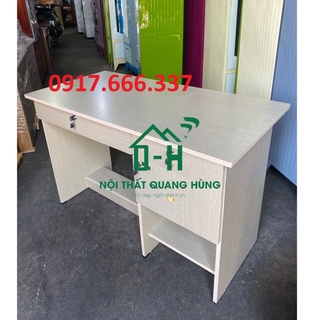 Bàn làm việc ván Okal 1m màu kem có 3 ngăn kéo - Hình ảnh thực tế