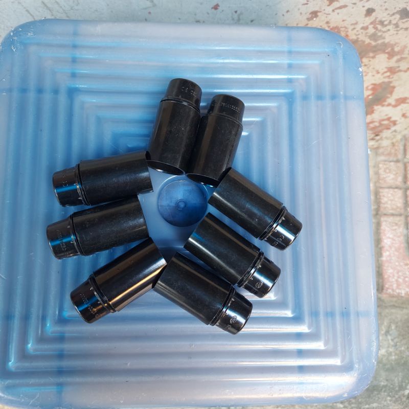 Đui SoPoKa E14 thay thế cho đèn chùm