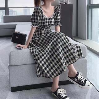 Đầm caro đan eo cổ u