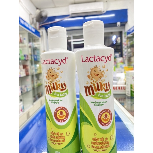 Sữa tắm gội trẻ em Lactacyd Milky - Chai 250ml - Bảo vệ kép, sữa tắm rôm sảy, dưỡng da cho bé.