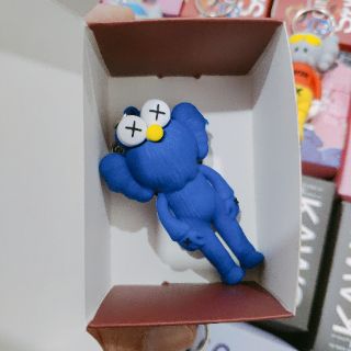 Móc khoá KAWS siêu đẹp [ full box ]