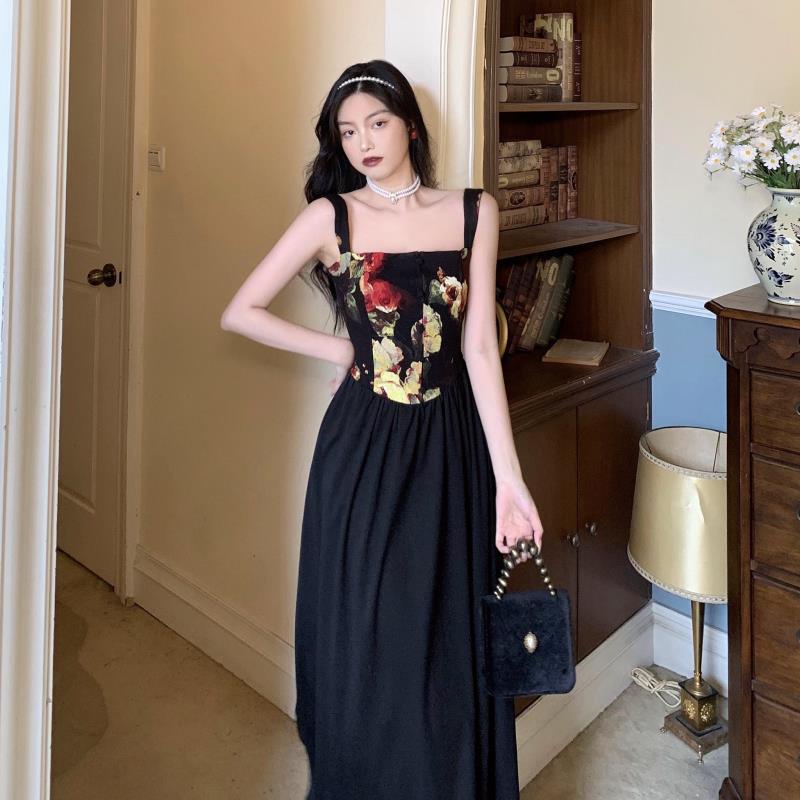 Đầm Hai Dây Họa Tiết Tranh Sơn Dầu Nền Đen Phong Cách Retro Thanh Lịch Dành Cho Bạn Nữ