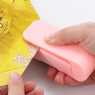 Máy hàn miệng túi mini màu trắng
