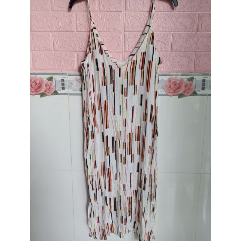 đầm yếm xẻ 2 bên tà hàng secondhand