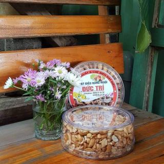 Hạt điều rang muối Đức Trí. Cơ sở sản xuất và chế biến hạt điều Bình Phước. Địa chỉ: Thôn 4 Đăng Hà. Bù Đăng. Bình Phước