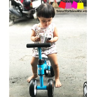 Xe chòi chân thăng bằng cho bé