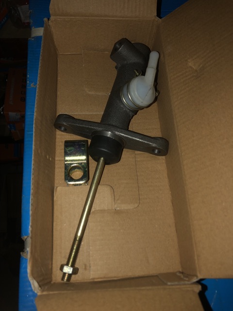 Tổng côn trên lắp xe chiến thắng tai rông hfc1061