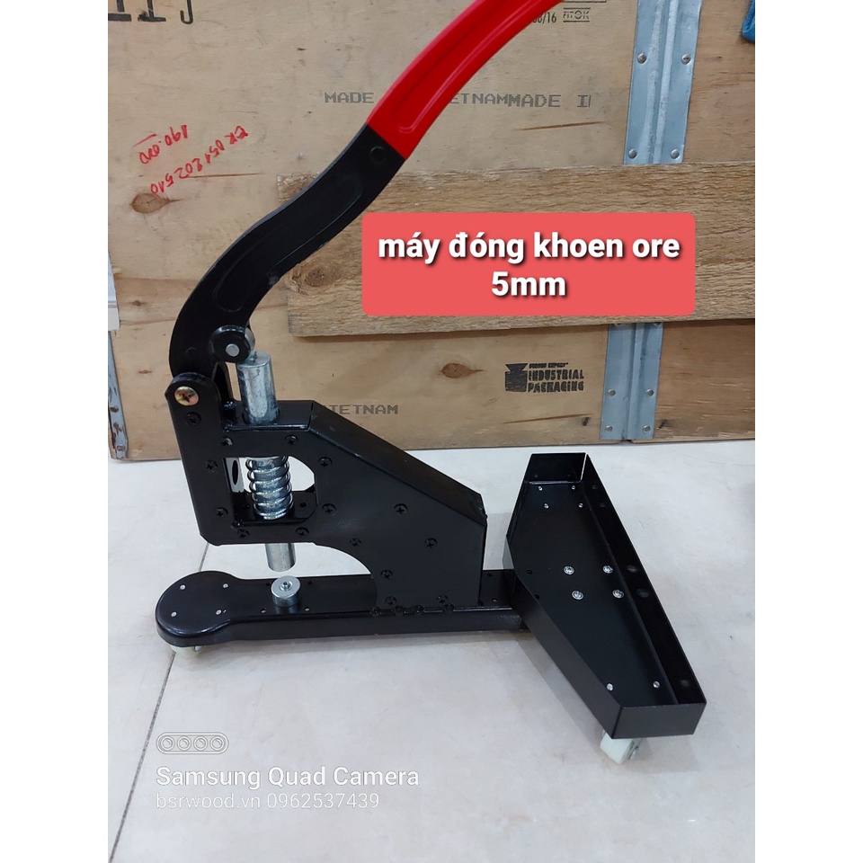 Máy dập khoen mắt cáo ore Đóng khuy bạt Thân máy bằng thép sơn tĩnh điện Có bánh xe di chuyển Size 5.5mm,12mm