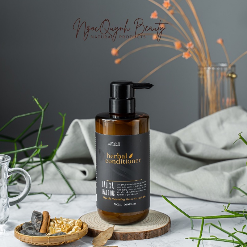 Dầu gội thảo dược bồ kết sạch gàu chống ngăn rụng tóc kích thích mọc tóc HERBAL HAIR CARE suôn mượt tự nhiên Pizkie