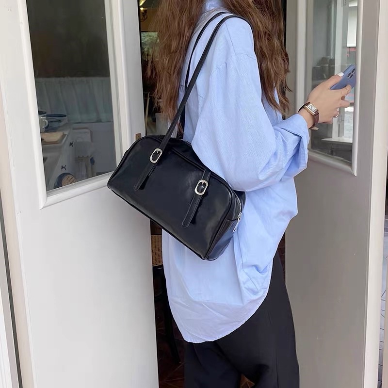 Túi Kẹp Nách Phong Cách HQ đơn giản dễ mix đồ ạ