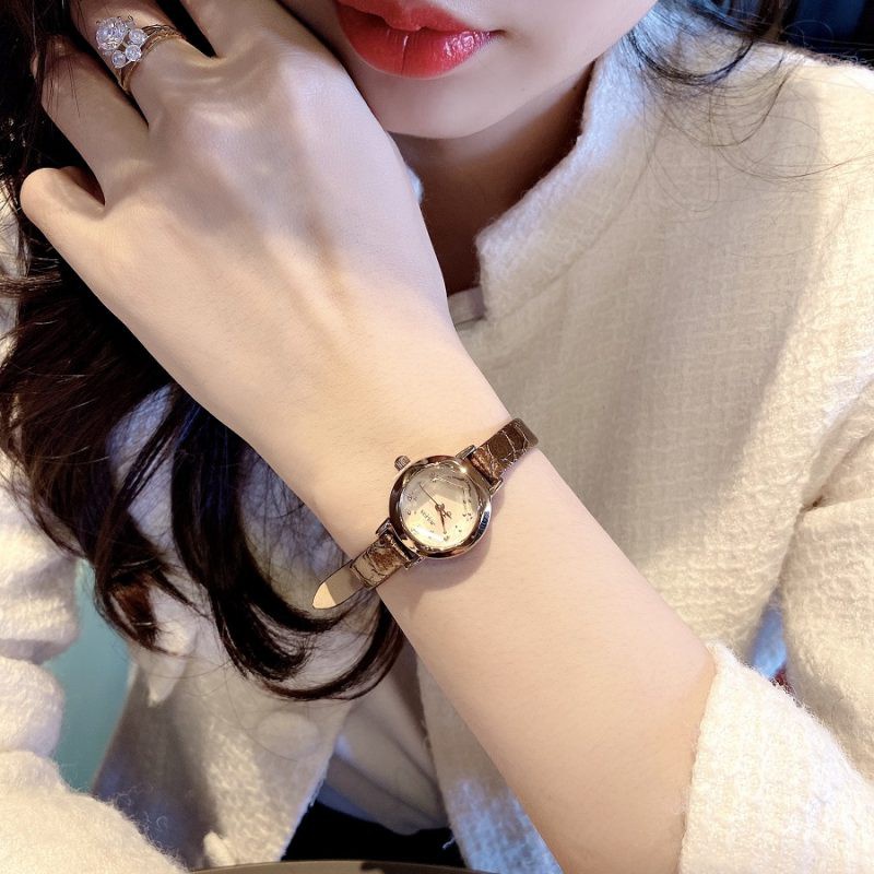 Đồng hồ nữ dây da Julius Ja-482 xinh xắn