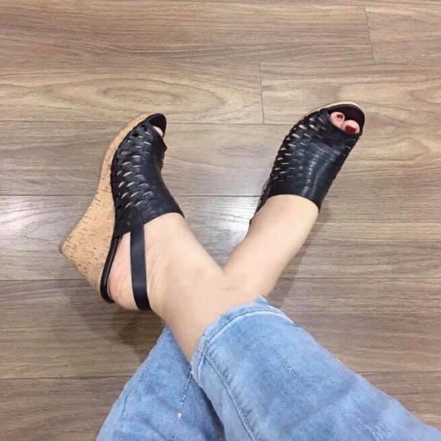 Sandal Đế Xuồng Da Dê Cao 7cm Hàng Cao Cấp Màu Đen Đen Và Kem VNXK