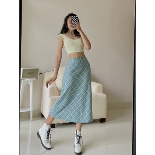 Pass chân váy màu xanh của takeit_vintage