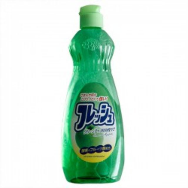 Chai nước rửa bát chén hương táo 600ml Rocket