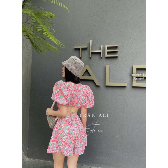 Jumpsuits hoa hở lưng màu hồng