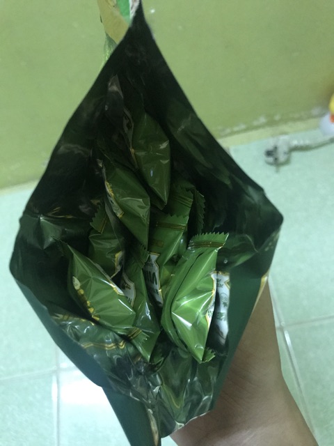Kẹo matcha trà xanh UHA 8.2 Nhật Bản mẫu bao bì mới | BigBuy360 - bigbuy360.vn