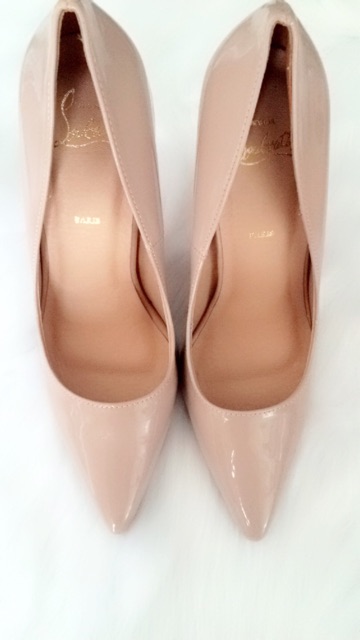 Giày cao gót nhọn