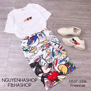 chân váy họa tiết mickey