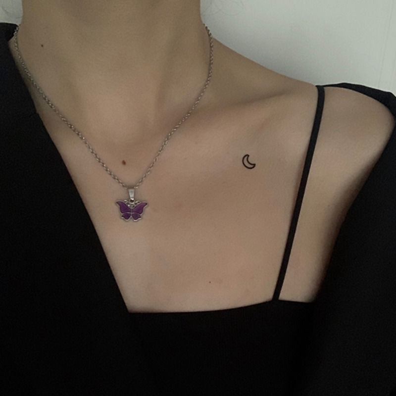 Vòng Cổ Mặt Bướm Thay Đổi Màu Sắc Phong Cách 22351