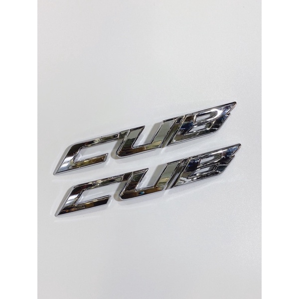 Cặp tem chữ Cub CUB nhựa cứng dáng cong dán trang trí xe