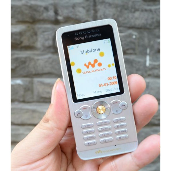 ĐIỆN THOẠI SONY ERICSSON W302 NHỎ GỌN SÀNH ĐIỆU CHÍNH HÃNG