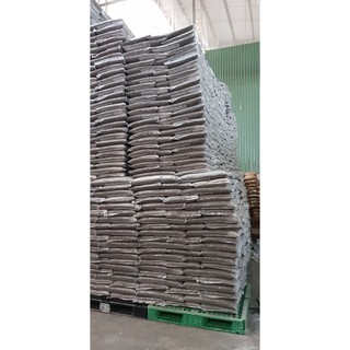 Phân gà hữu cơ 15kg nhập khẩu dạng viên