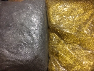 1 kg Bột kim tuyến hạt nhỏ.