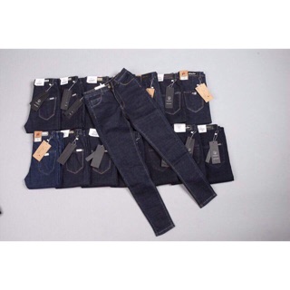 Combo jeans 2 chiếc quần 260k