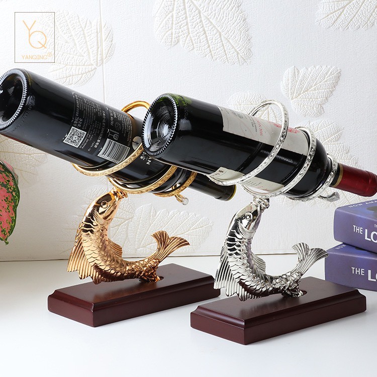 GIÁ ĐỂ CHAI RƯỢU VANG HÌNH CÁ CHÉP MAY MẮN