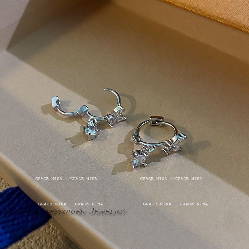 1 Khuyên Tai Bạc Đính Đá Zircon Hình Bướm Dễ Thương Cho Nữ