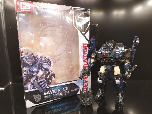 Mô hình Barricade TLK - BmB Savior