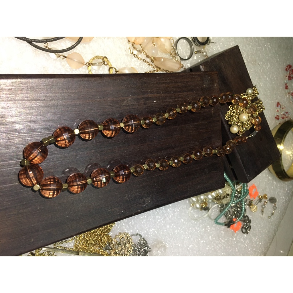 VÒNG CỔ HẠT NÂU PHỤ KIỆN SI NHẬT