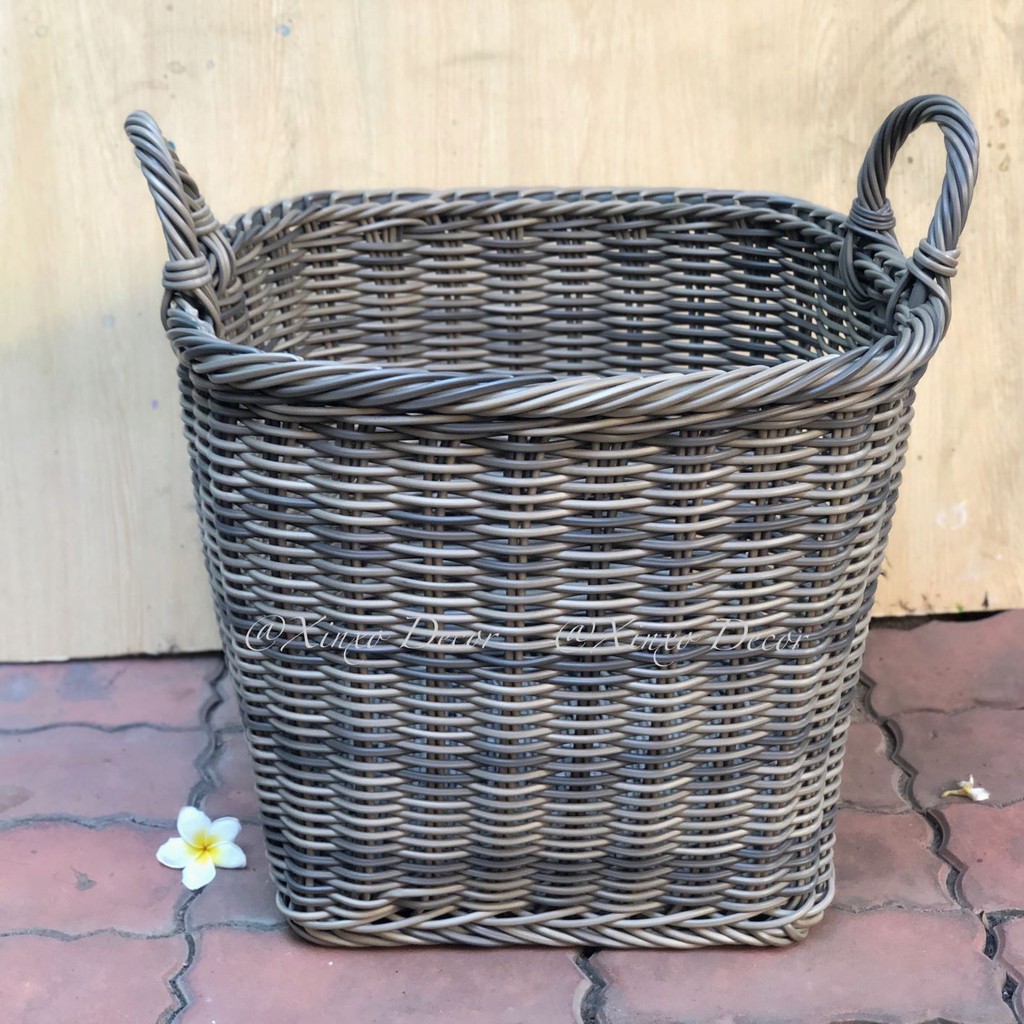 Bộ 2 sọt quần áo, đựng đồ chơi trang trí nhà cửa bằng nhựa giả mây hình vuông/ Set of 2 square storage baskets