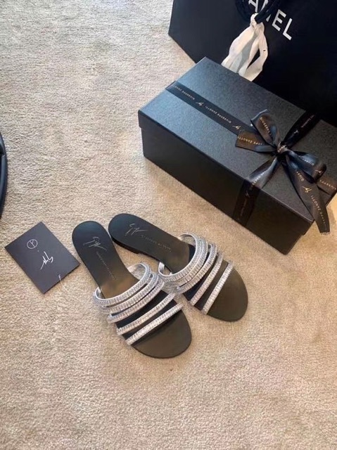 Dép lê nữ zanotti quai dây đá nhiều dây xịn sò