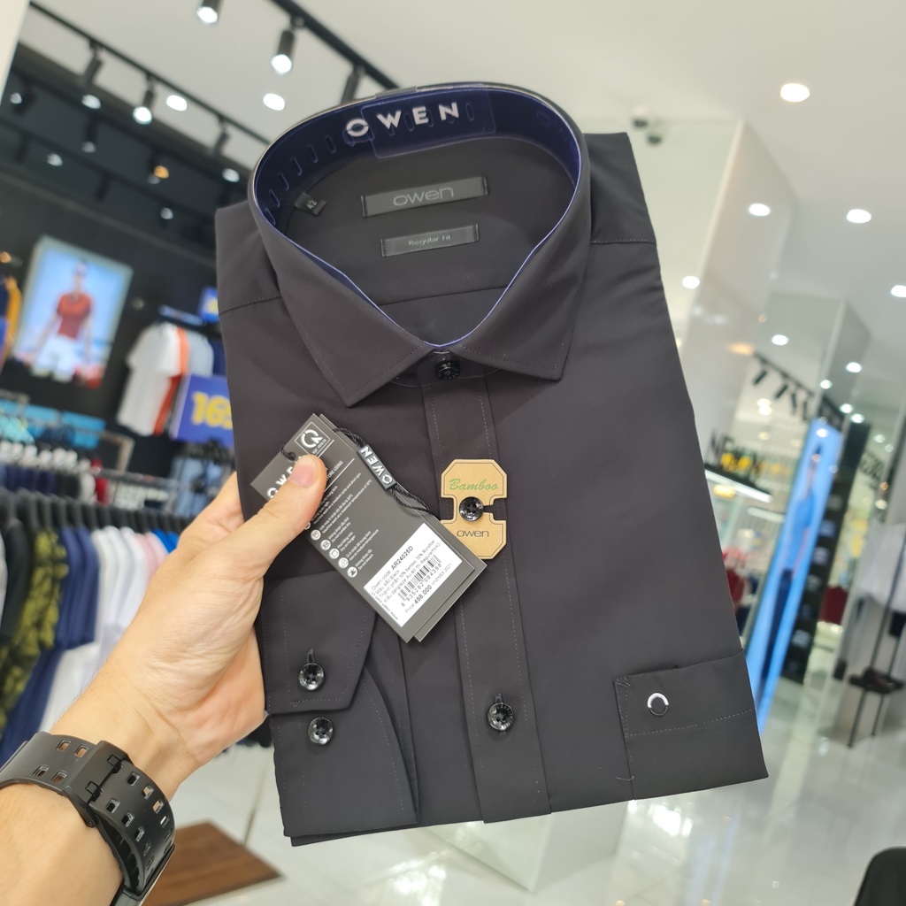 OWEN -  Áo sơ mi nam đen trơn dài tay dáng Regular sợi Tre - Mã AR24025D - OWEN Flagship Store