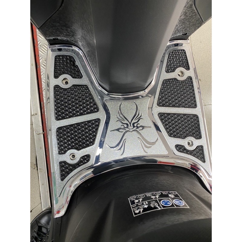 Ốp trang trí vision 2024 ,2023, 2022,2021,2020,2019,2018,2017,2016,2015,2014 crom