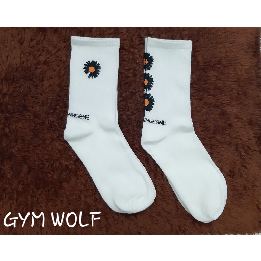 Vớ Hoa Cúc cao cổ Hàn Quốc Unisex  phong cách thể thao, đường phố.