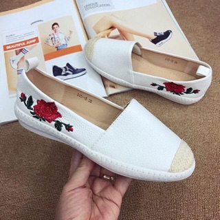 Giầy Tóm mũi len hoa hồng