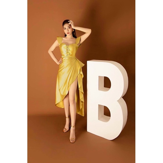 Ms 1240y ĐẦM XẾP LY TÙNG XÉO PHỐI BÈO  ( jum quần ngắn, choàng tùng xoè tà xéo, 5 kim gài )