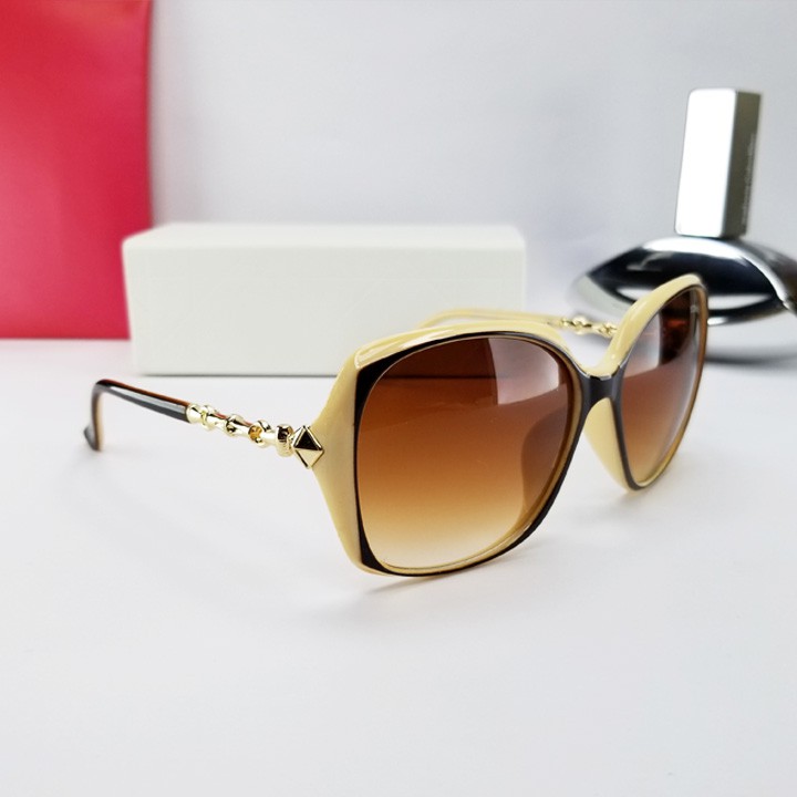 Video - Kính nữ thời trang chống tia UV - Bộ kính Full box, hộp thường hoặc kính đưng trong túi da - Giá sỉ | BigBuy360 - bigbuy360.vn