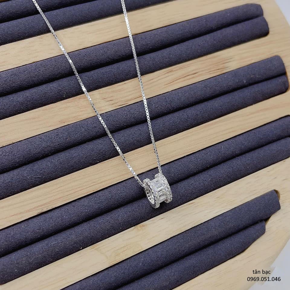 vòng cổ bạc 925 , độ dài phù hợp với các chị em , bạc ta sáng đẹp , shop bảo hành làm sáng mãi mãi cho chị em ạ