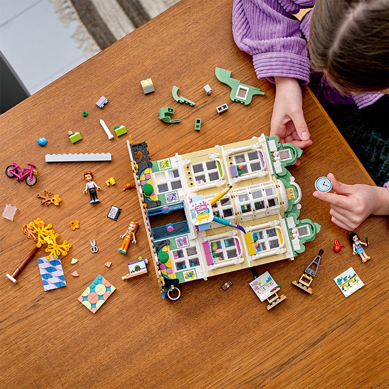 Đồ Chơi LEGO Trường Hội Họa Của Emma 41711 (844 chi tiết)