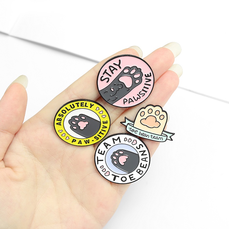 Ghim Cài Áo Hình Chân Mèo Dễ Thương