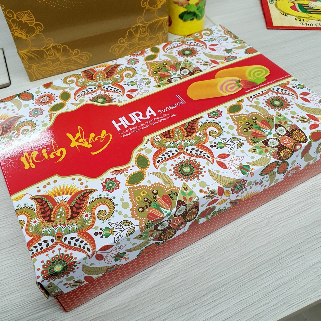 Bánh bông lan cuộn Minh Khang hộp 396g Bibica