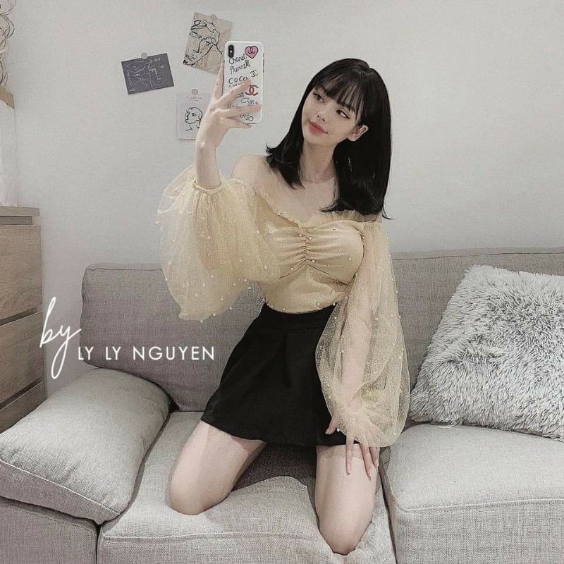 Áo Trễ Vai Tay Bồng Đính Ngọc Lấp Lánh