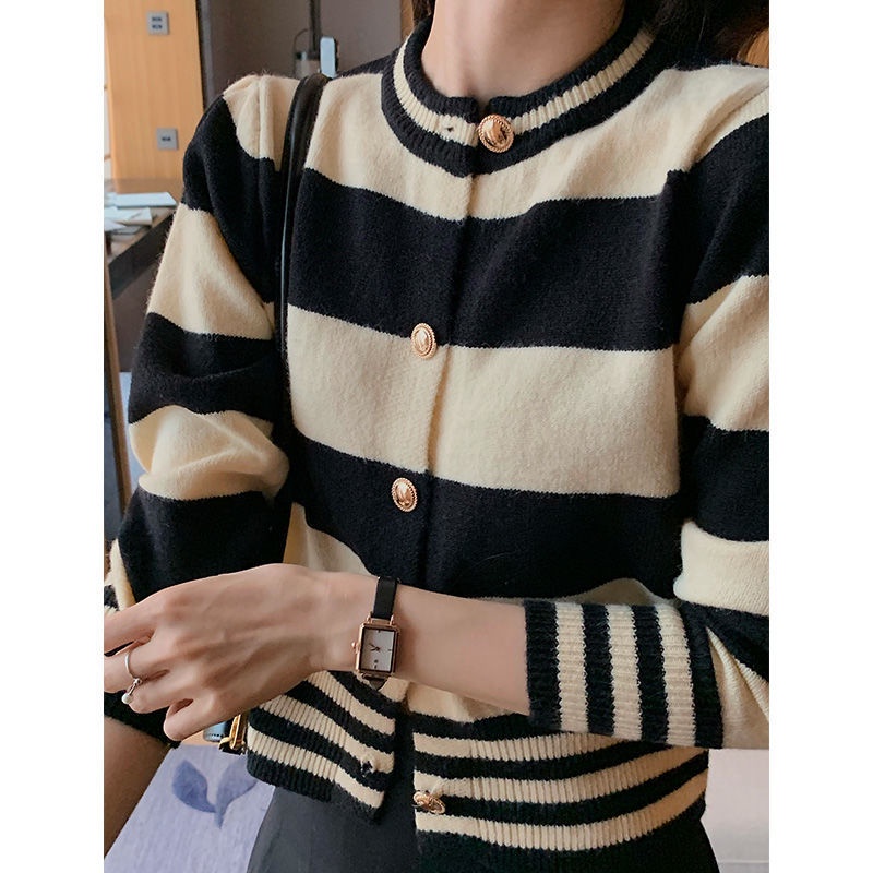 Áo sweater dệt kim tay dài họa tiết kẻ sọc phối khóa kim loại thời trang thu đông