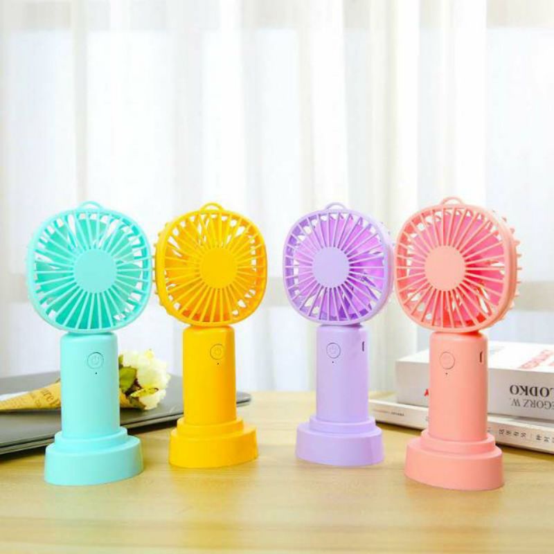 QUẠT TÍCH ĐIỆN CẦM TAY PIN KHỦNG 4_6 TIẾNG